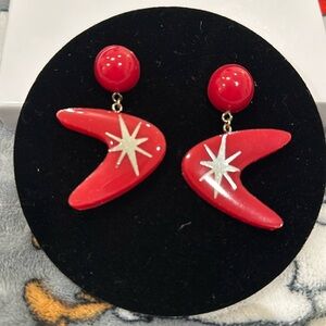 ✨Red vintage inspired earrings✨